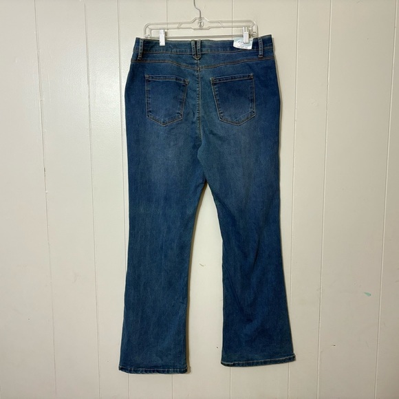 Curve Appeal Curve Creator Bootcut Jeans Size 14/32 NWT - Picture 4 of 10